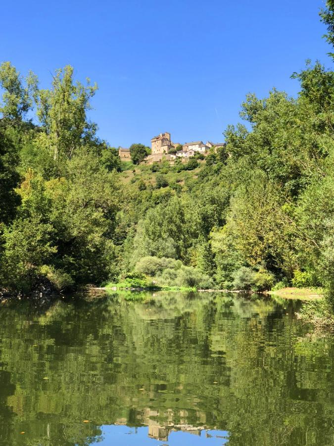 Hotel Le Moulin D'Olt Ла-Канург Экстерьер фото